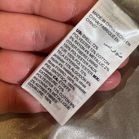 Chico's NWT Jacquard Jacket Convertible Faux Fur Cuff Cream Silver size 1P 8-10P - Picture 4 of 13